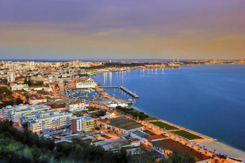Apartamento Situado No Centro Historico Da Cidade Setúbal Esterno foto